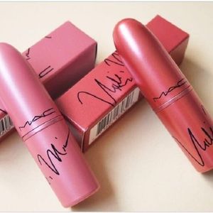 Mac Nicki’s nude lipstick and the pink print